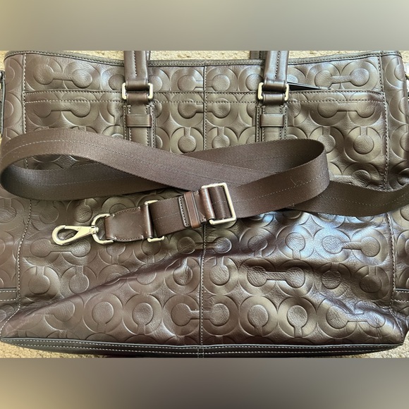 Brand new Coach Laptop bag with over shoulder strap & handle - Picture 5 of 5